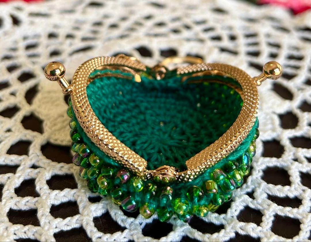 No.77 手作り　がま口　ビーズ　キーリング付き