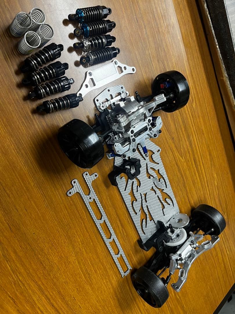 y*様 ラジコンシャーシ アルミ カーボン