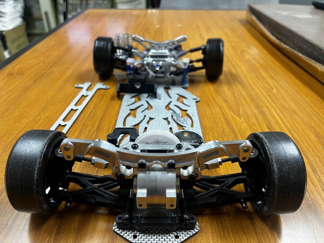 y*様 ラジコンシャーシ アルミ カーボン