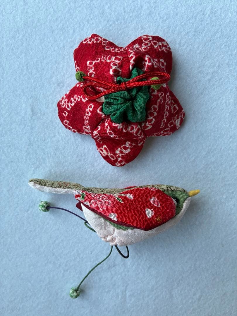 ちりめん細工「梅と鶯」