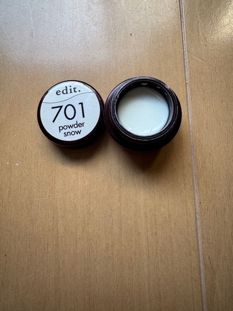 ほぼ未使用　edit ジェルネイル