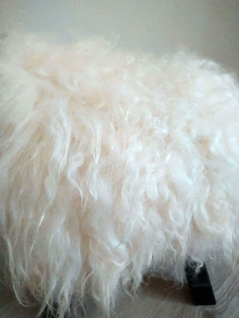 シープスキン　オットマン