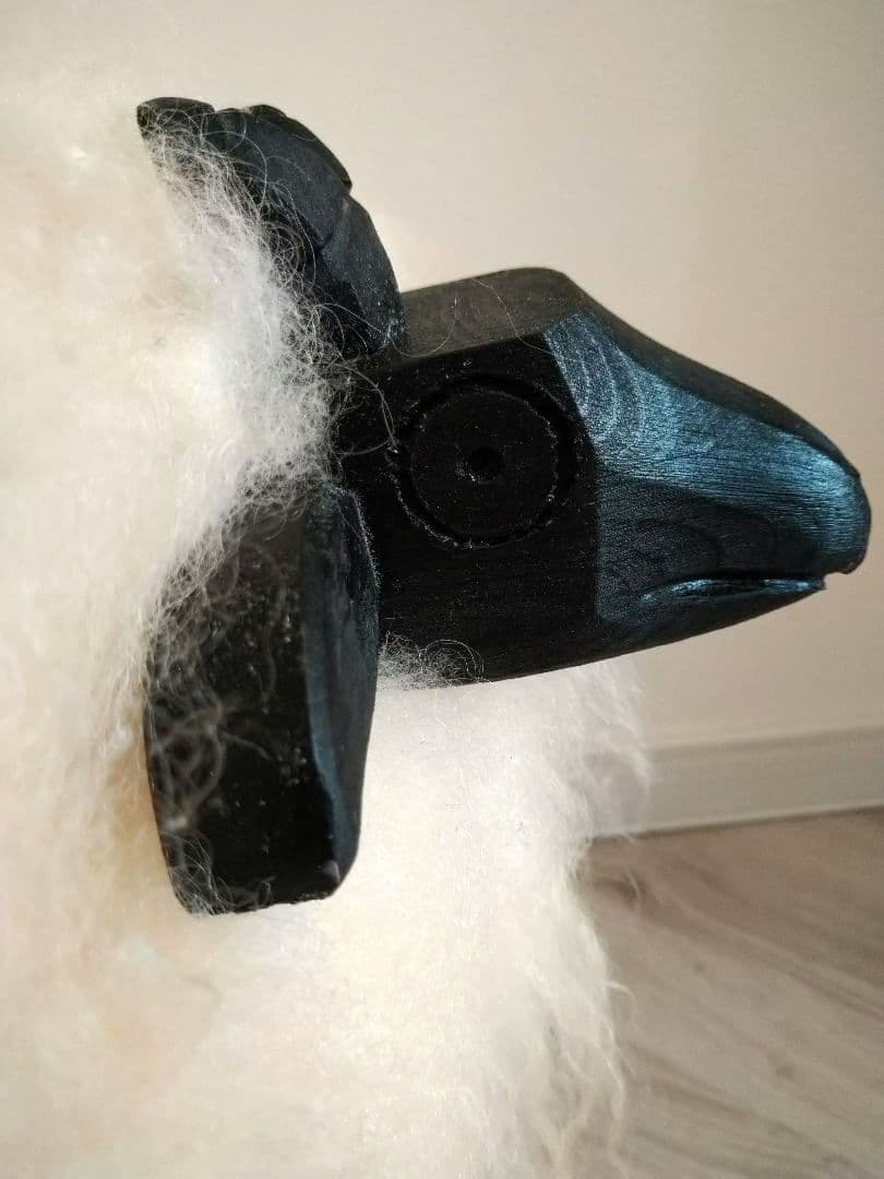 シープスキン　オットマン