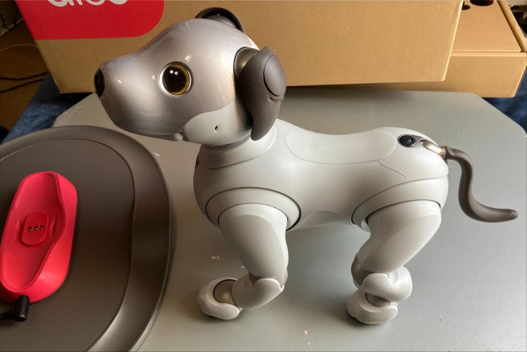 Sony　aibo　ERS-1000　シルバー