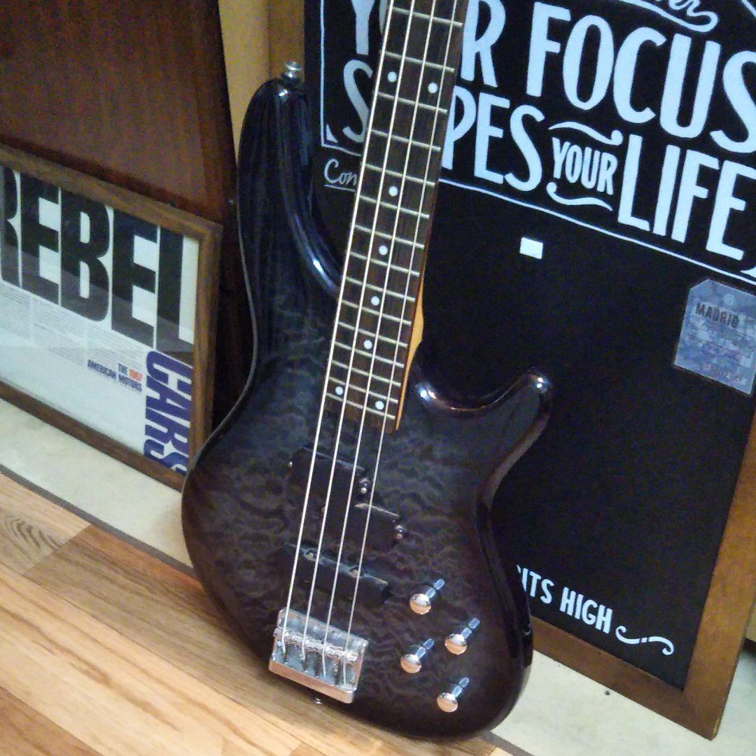 GRECO. wild scamper ・ベースギター。 - メルカリ