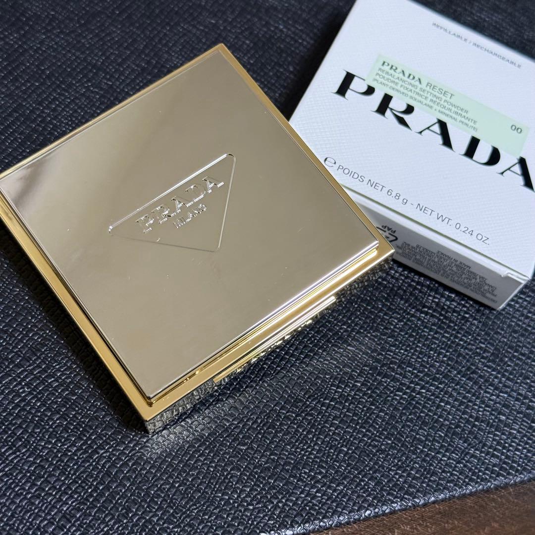 一度のみお試し！ほぼ新品！プラダ　PRADA リセット　セッティングパウダー