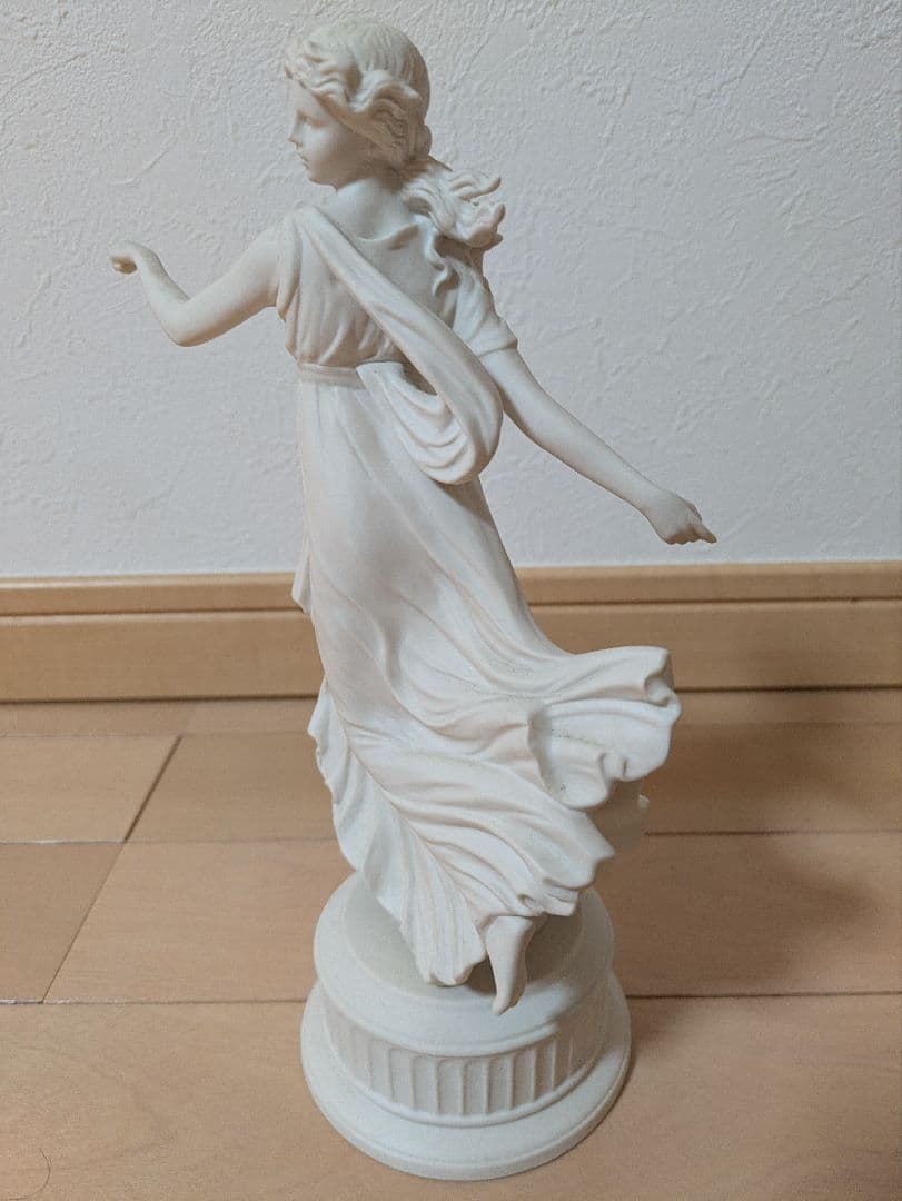 ラ*子様 ウェッジウッド  ジャスパー フィギュリン ダンシング