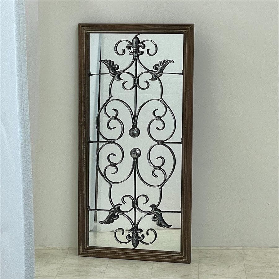 新品　最終お値下げ価格ミラー ウォールデコレーション アイアン