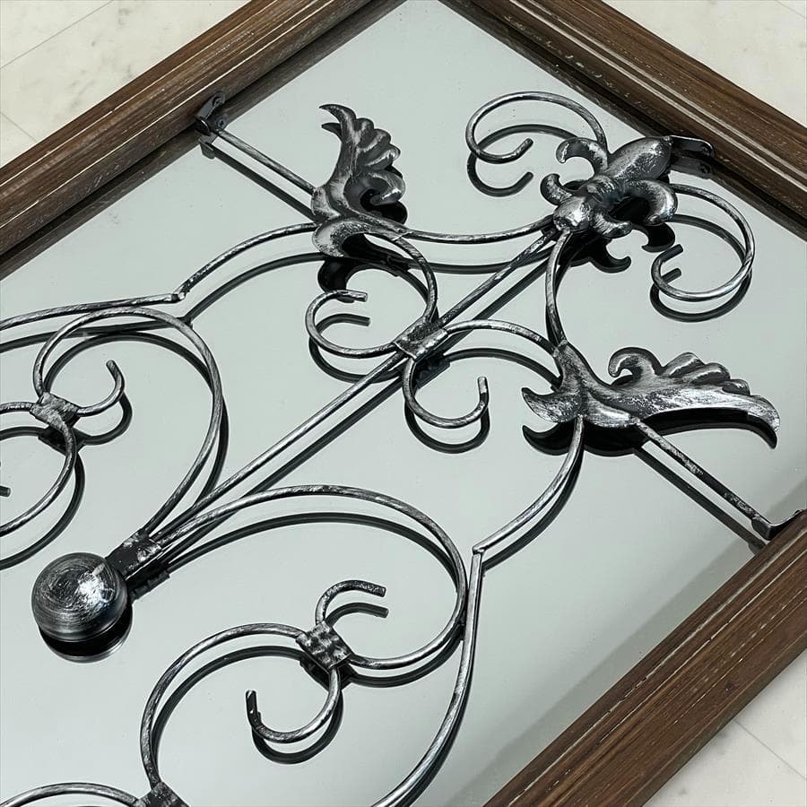 新品　最終お値下げ価格ミラー ウォールデコレーション アイアン