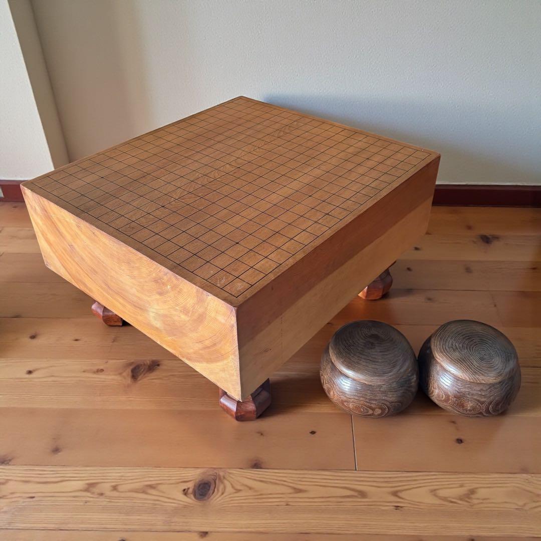天然木 碁盤セット 蛤白147・黒184 本格仕様 盤裏ヘソ付 - メルカリ