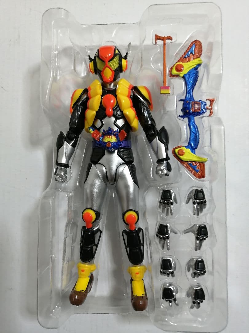 フィギュアーツ　仮面ライダー　ヴァレン　ヴラム　S.H.Figuarts