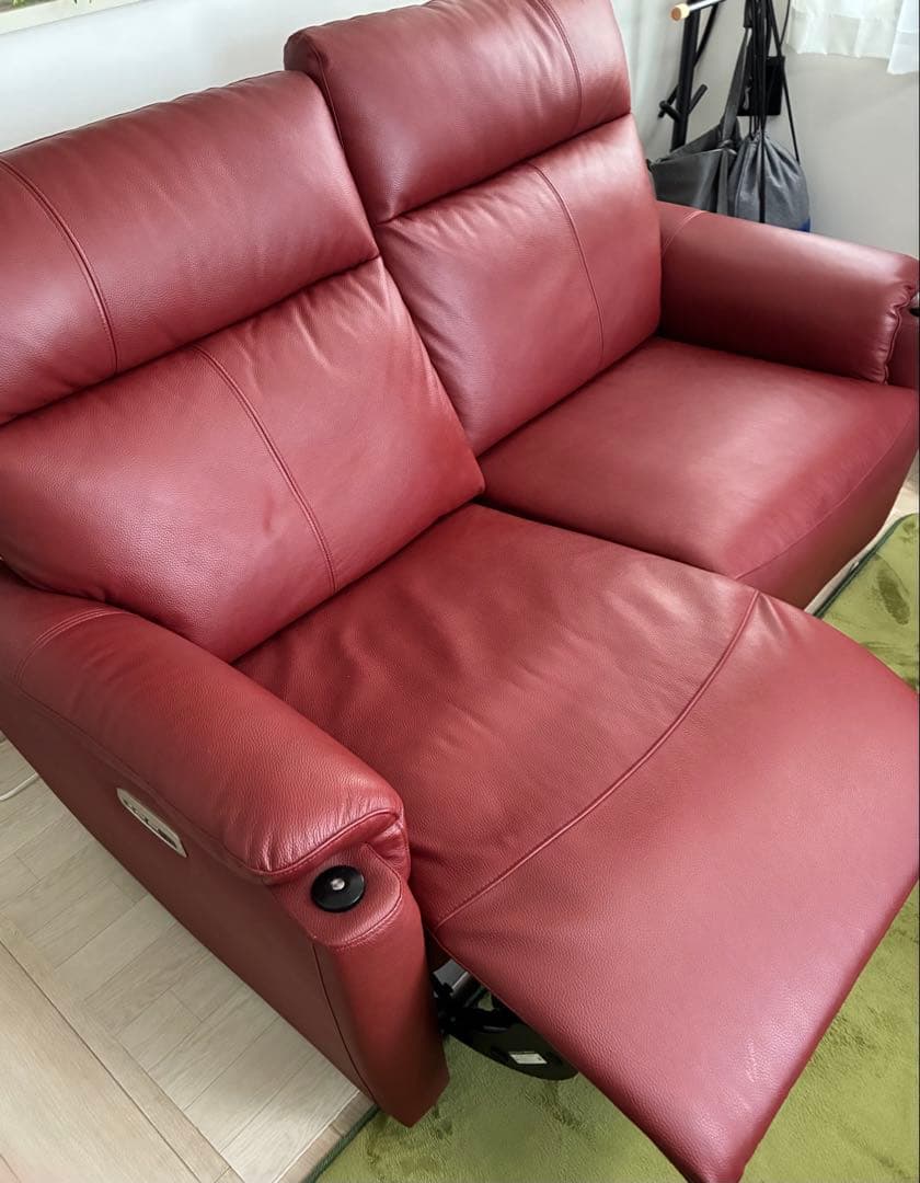 レザー製リクライニング2人掛けソファ