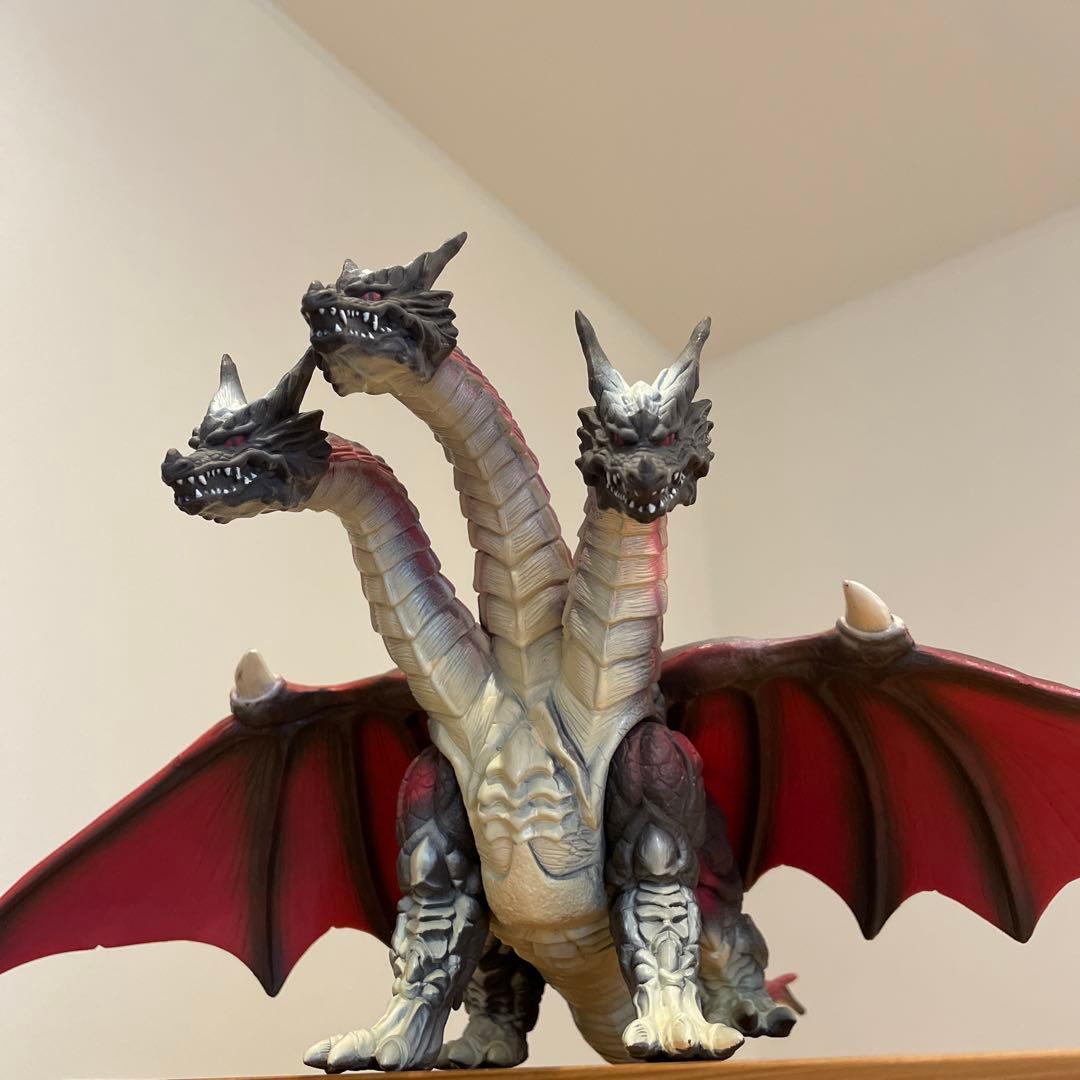 デスギドラ ソフビ 貴重 - メルカリ