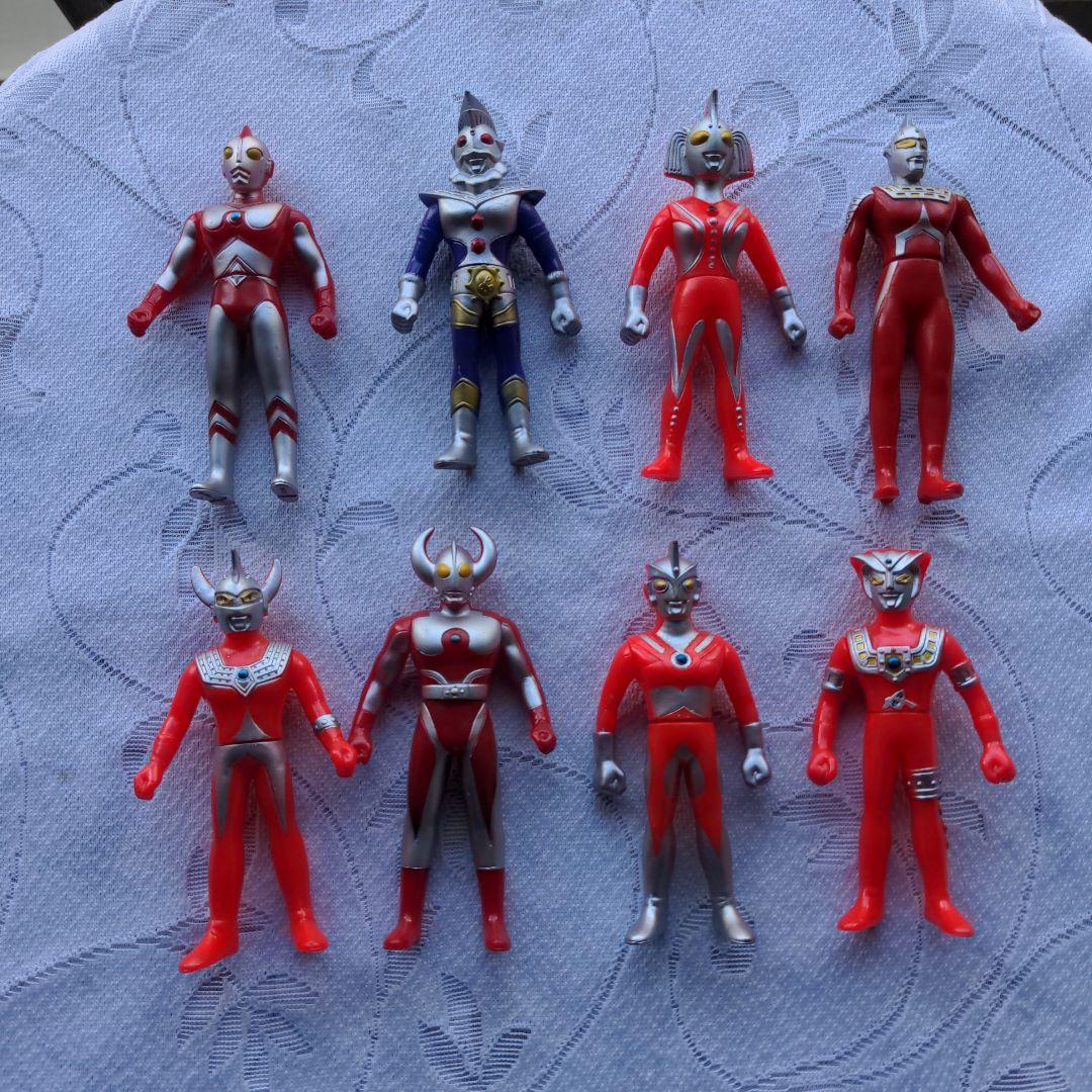 昭和レトロ 昔懐かしいウルトラマン8体セット - メルカリ