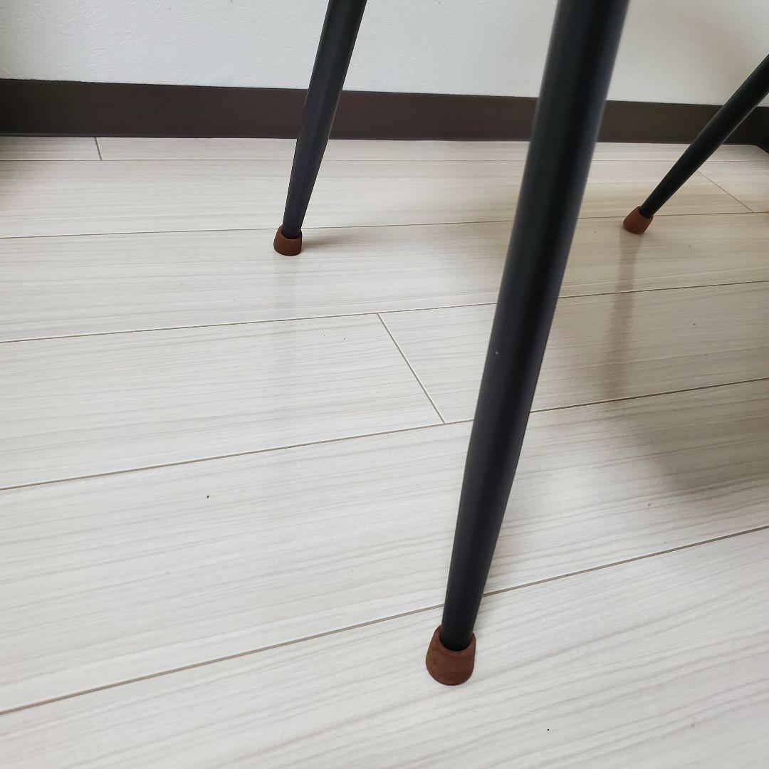 木製アームチェア モダンデザイン