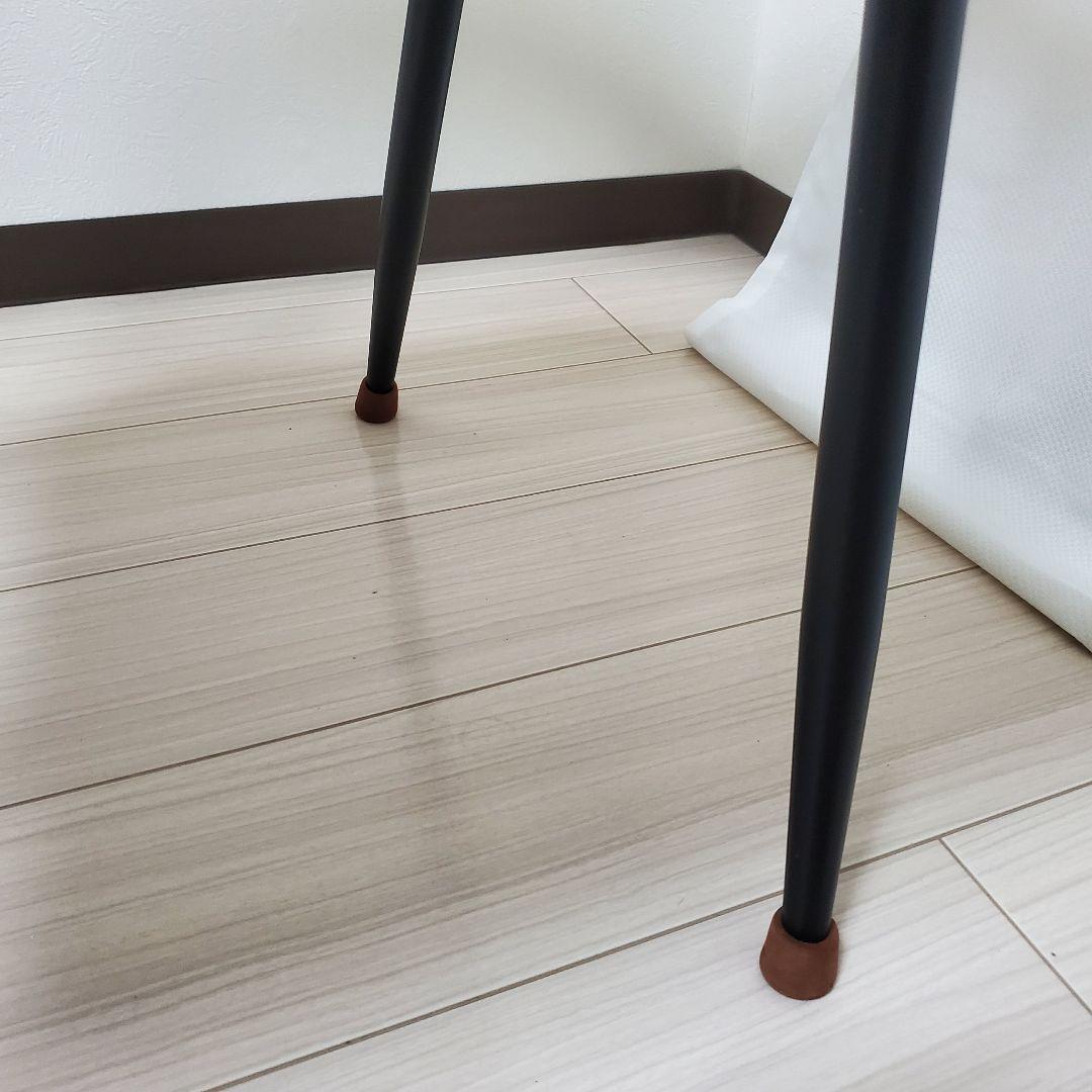 木製アームチェア モダンデザイン