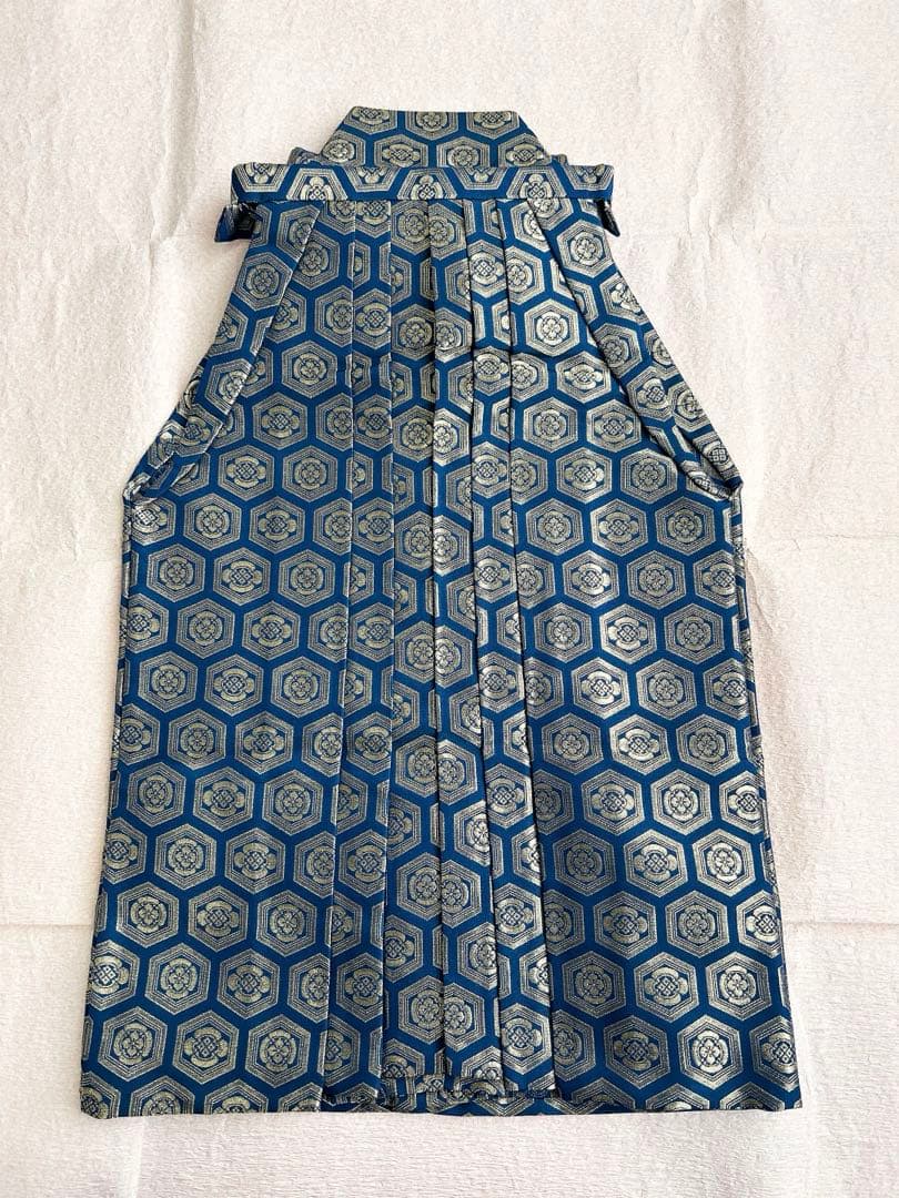 【最終値下げ】七五三 5歳男の子 袴セット 正絹 黒兜