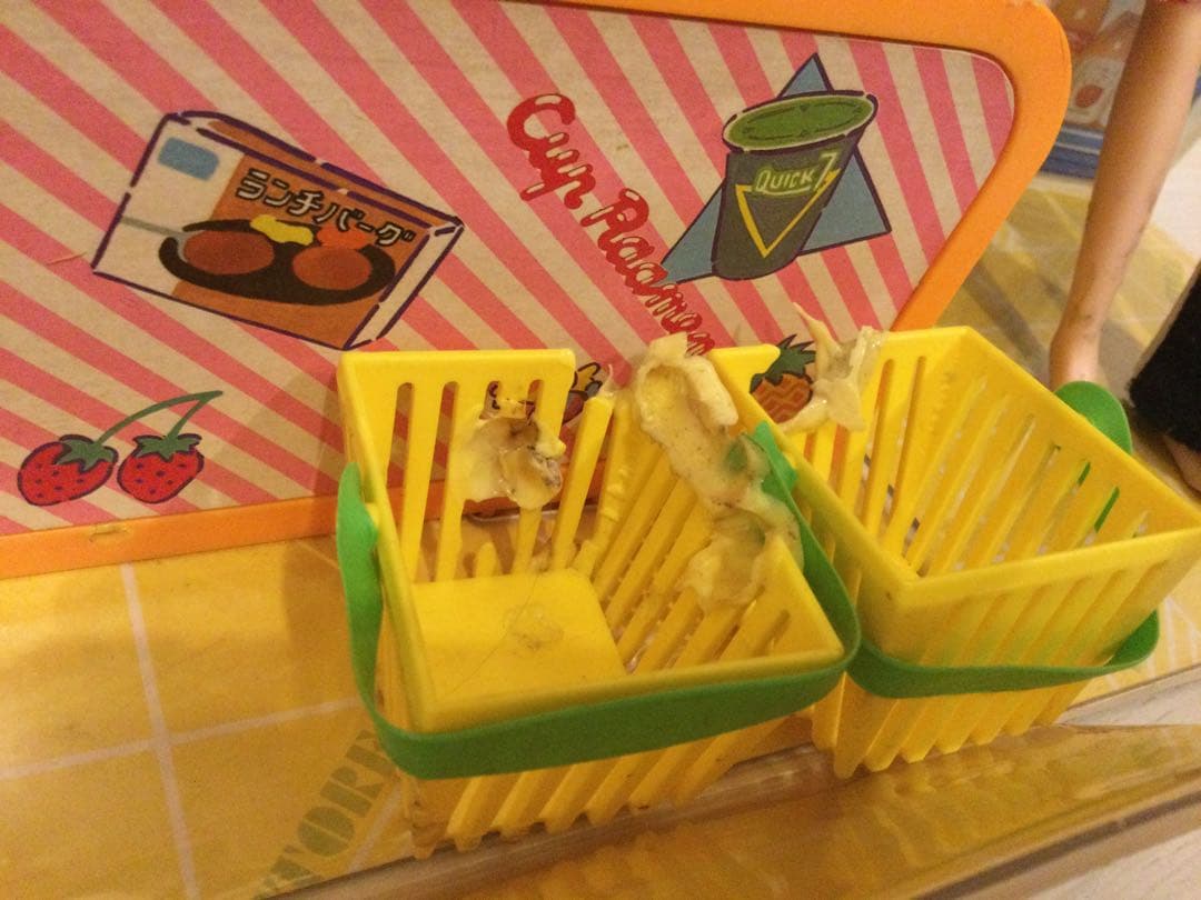 注目！旧タカラ リカちゃんのおしゃべりストア 人形4体着き 昭和レトロ