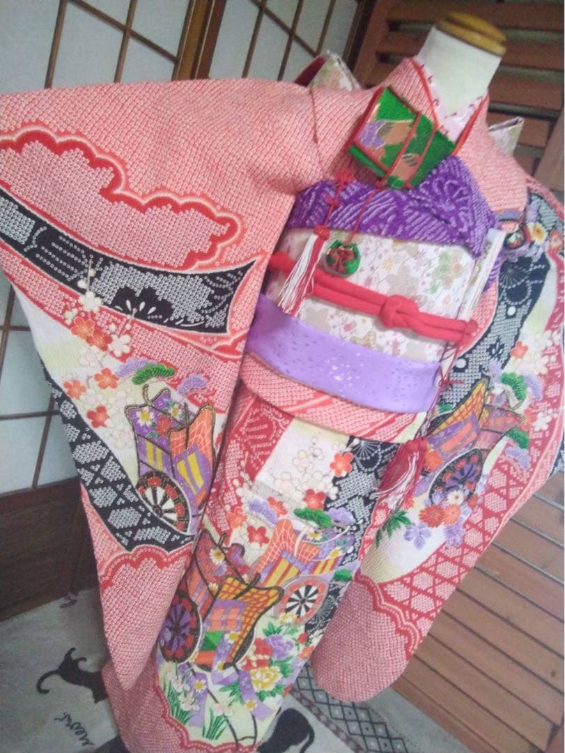 空飛ぶミニーです。7歳向け・化繊・お着物のセット