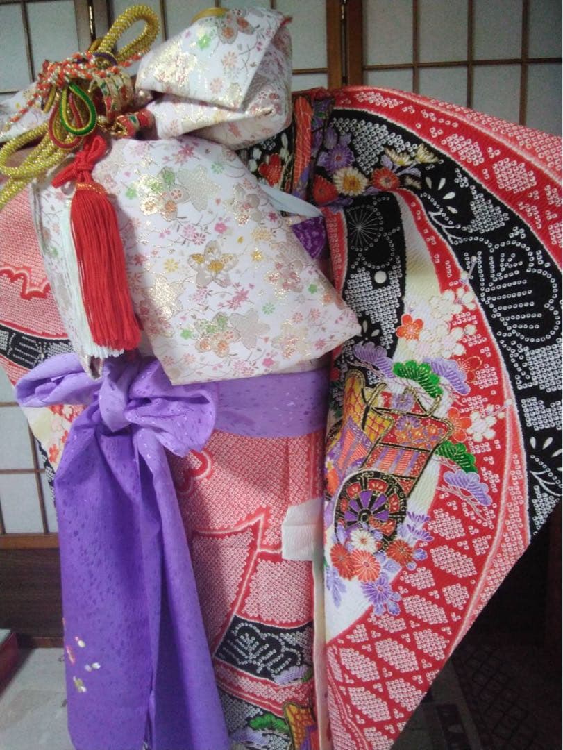 空飛ぶミニーです。7歳向け・化繊・お着物のセット