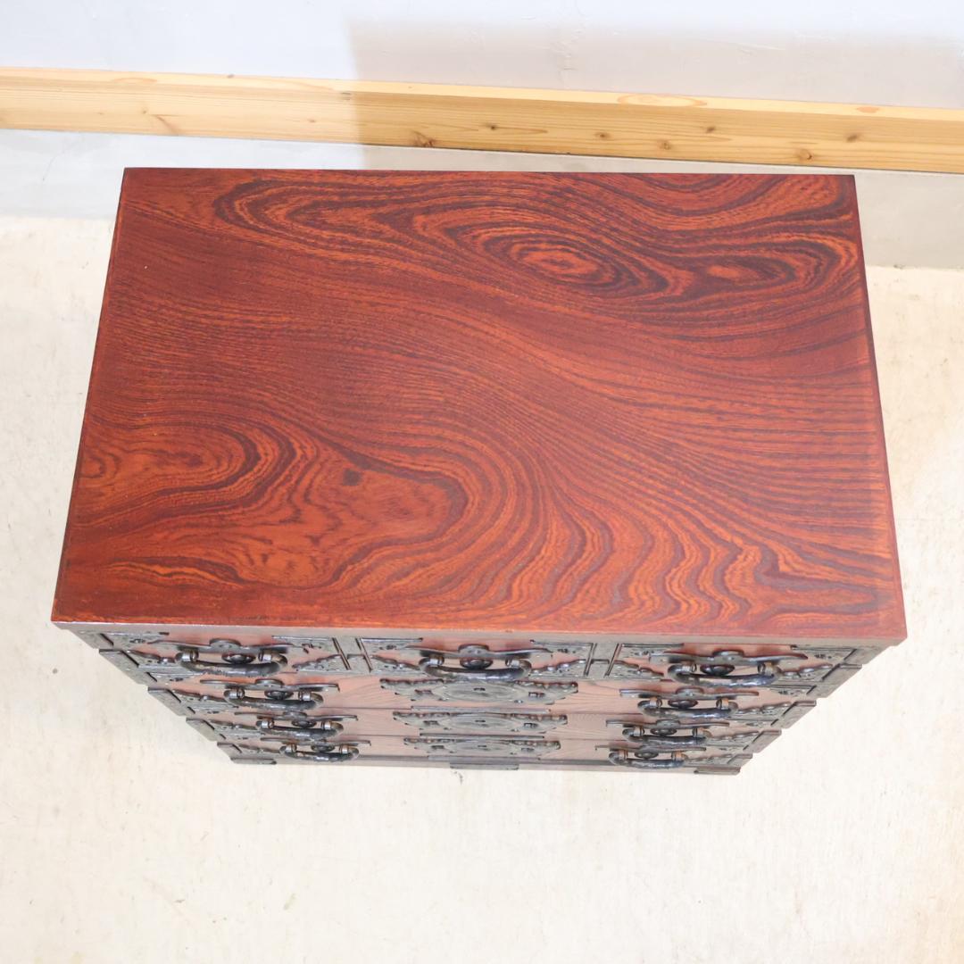 岩谷堂箪笥 欅材 漆塗り 4段チェスト 牡丹 南部鉄器 6杯整理タンス 伝統民芸