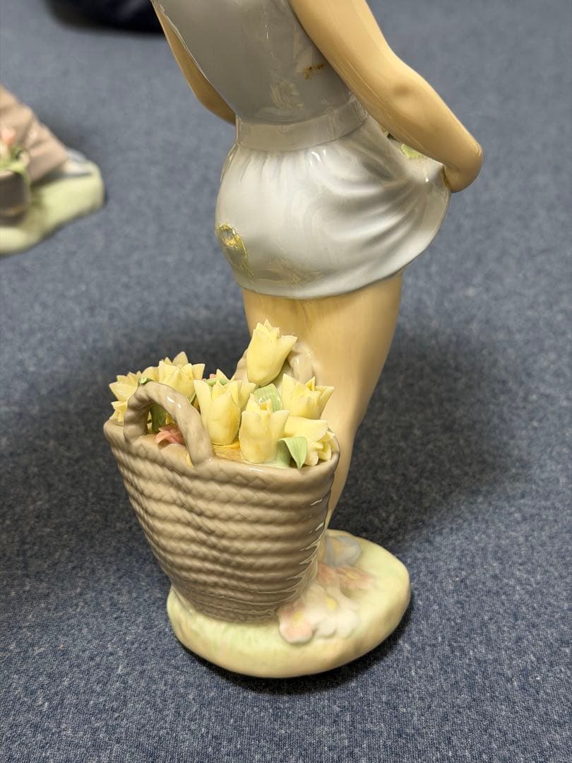 廃盤希少 スカートに花いっぱい LLADRO リヤドロ 少女 アンダーウェア陶器