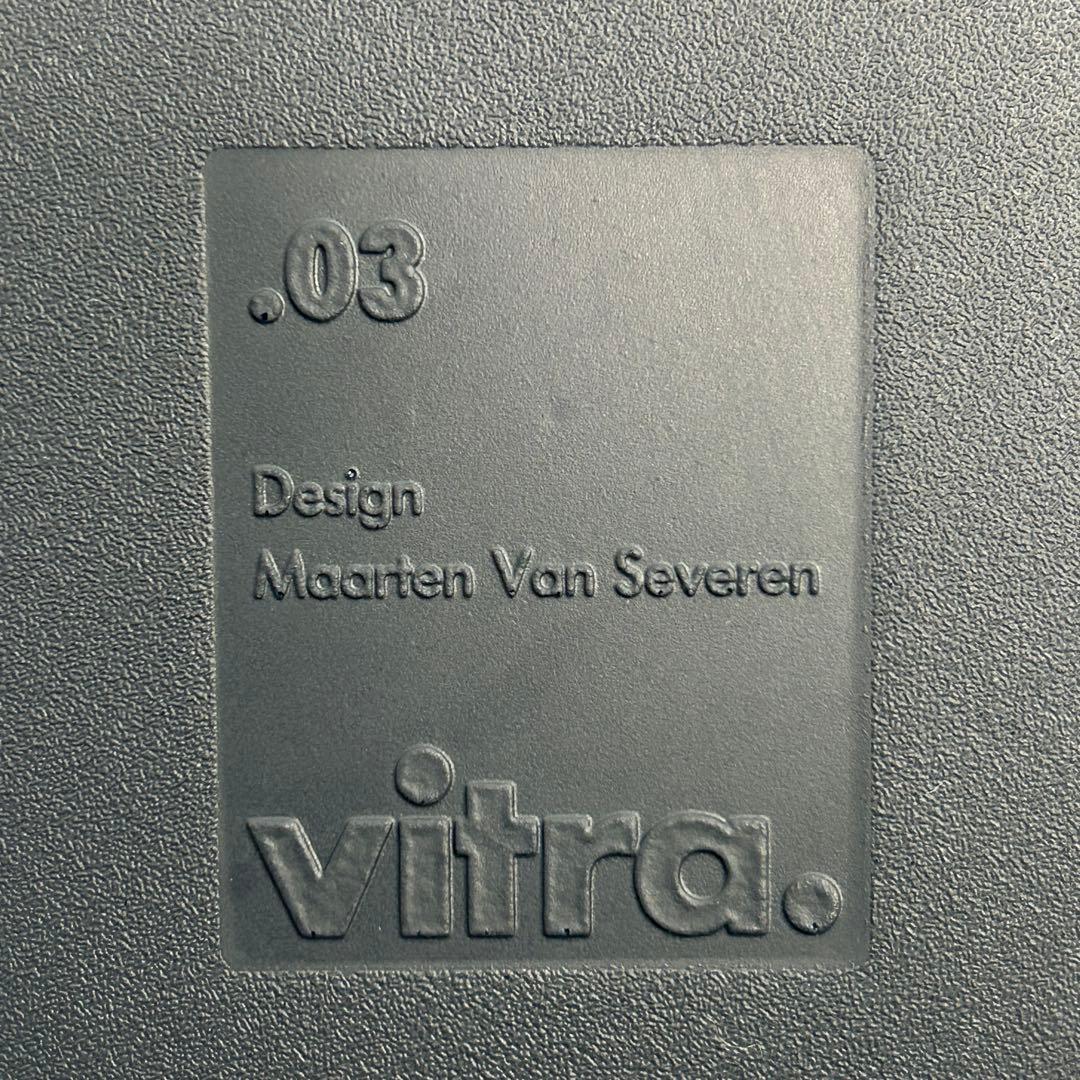 在庫多数】ヴィトラ(Vitra)/.03(ゼロスリー)2脚セット/ネイビー - メルカリ