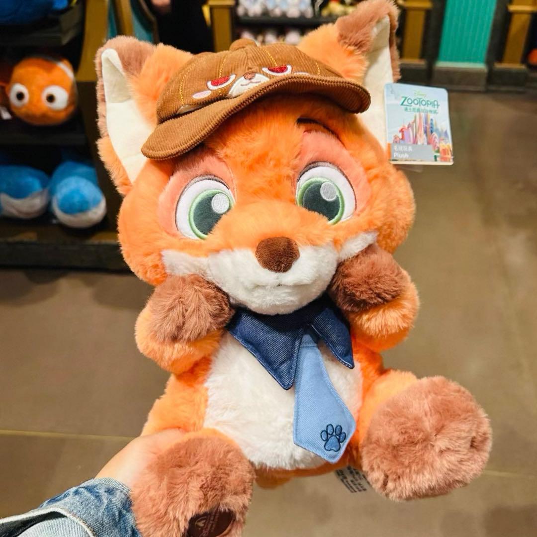 上海ディズニー 小さい旅人 ズートピア ニック ぬいぐるみ - メルカリ