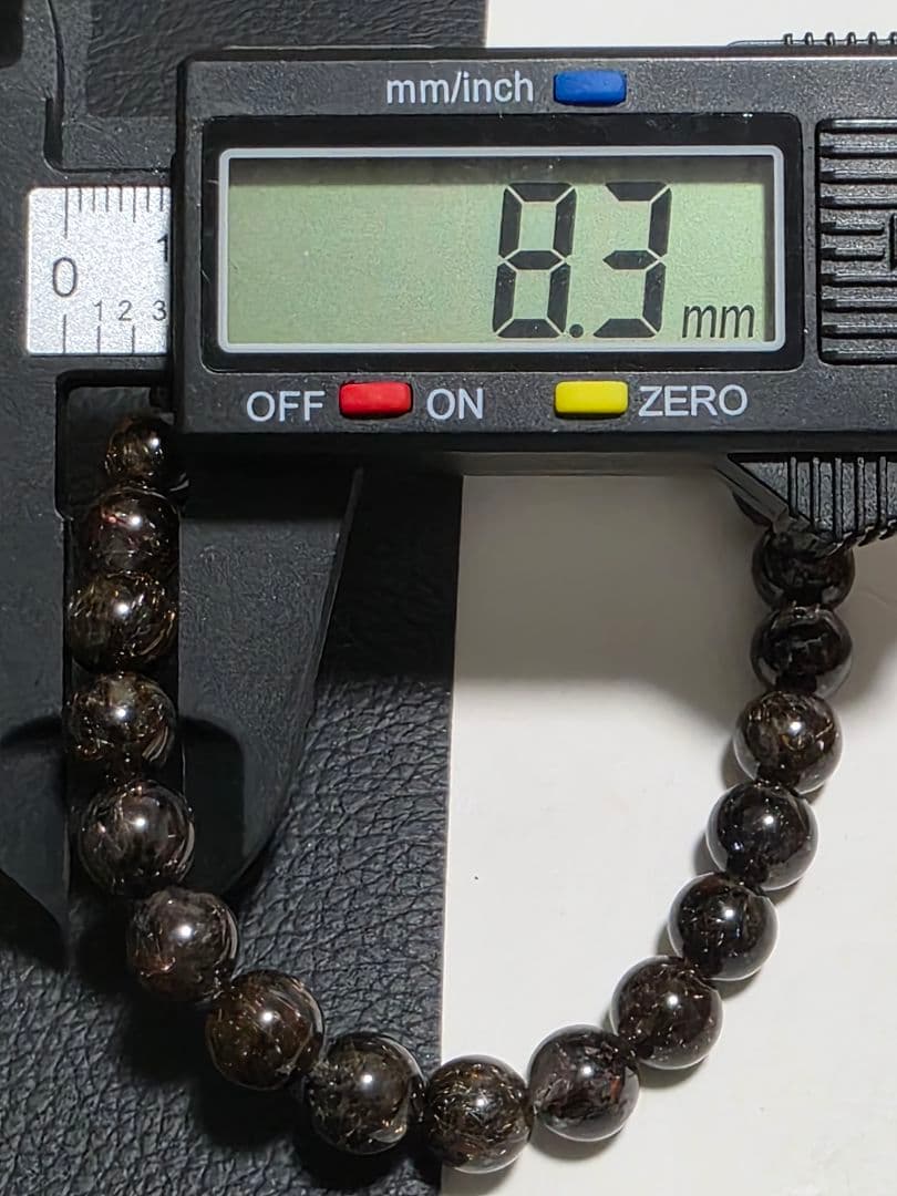8.3㎜　ブラックルチルクォーツブレスレット