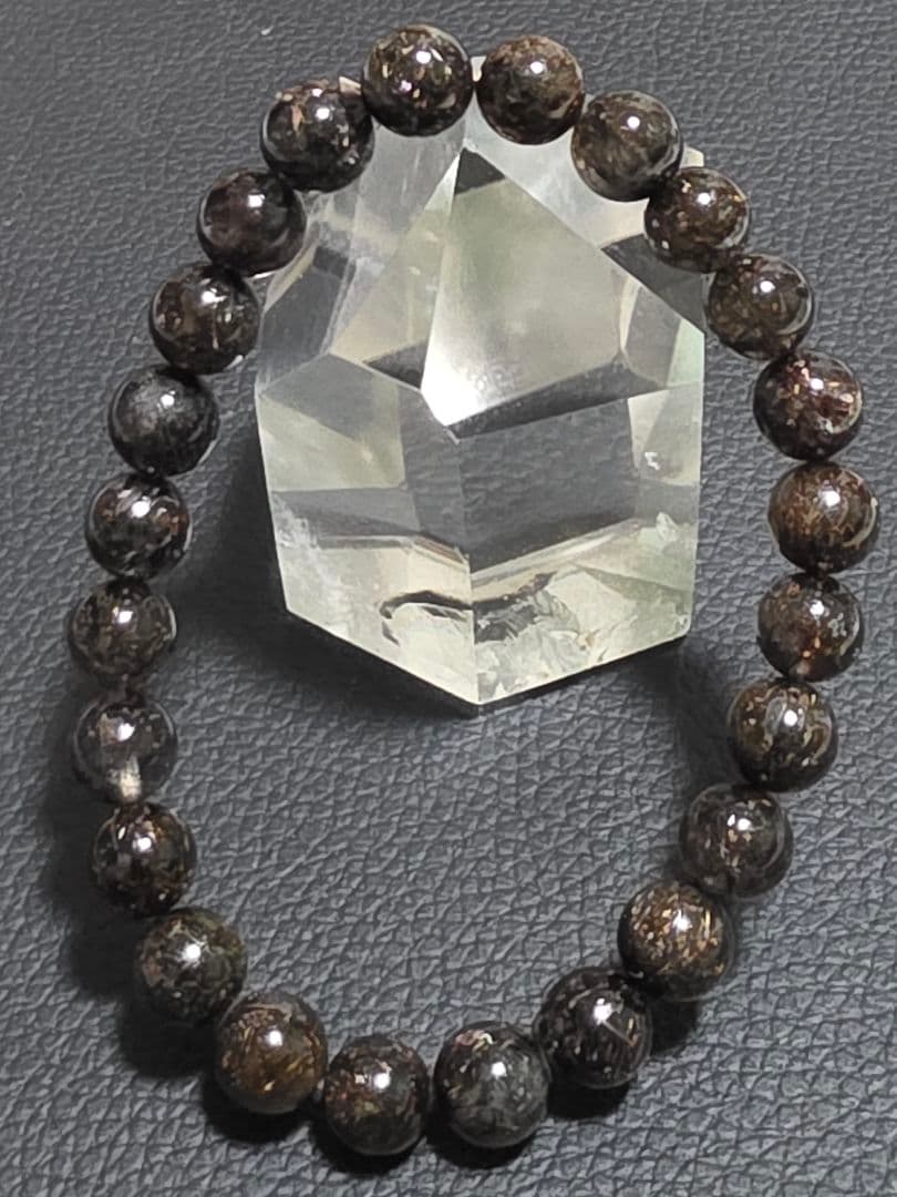 8.3㎜　ブラックルチルクォーツブレスレット