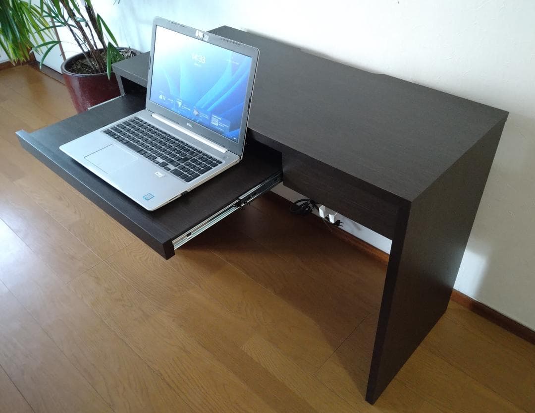 小島工芸 デスク 引き出し・スライド式天板・電源コンセント付き