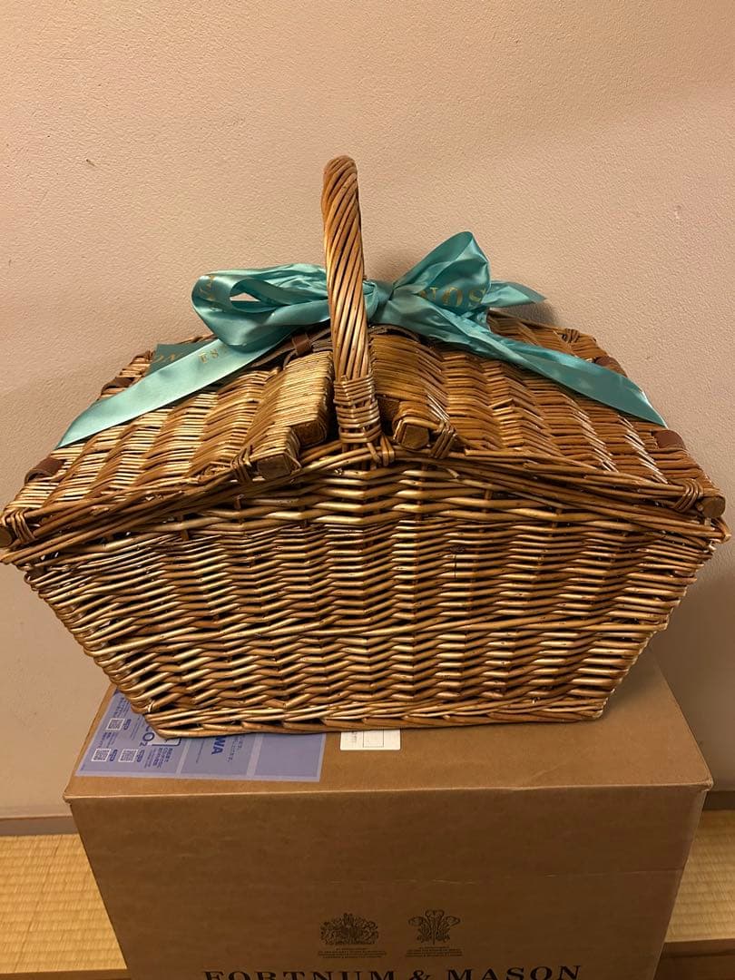 F&M フォートナム＆メイソン カゴ ラージサイズ　バックル付き