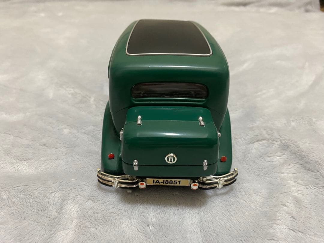 ミニカー RICKO Horch 851 Pullman 1/18