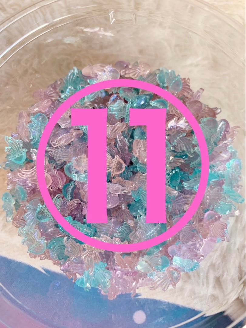 ネイルパーツすくい