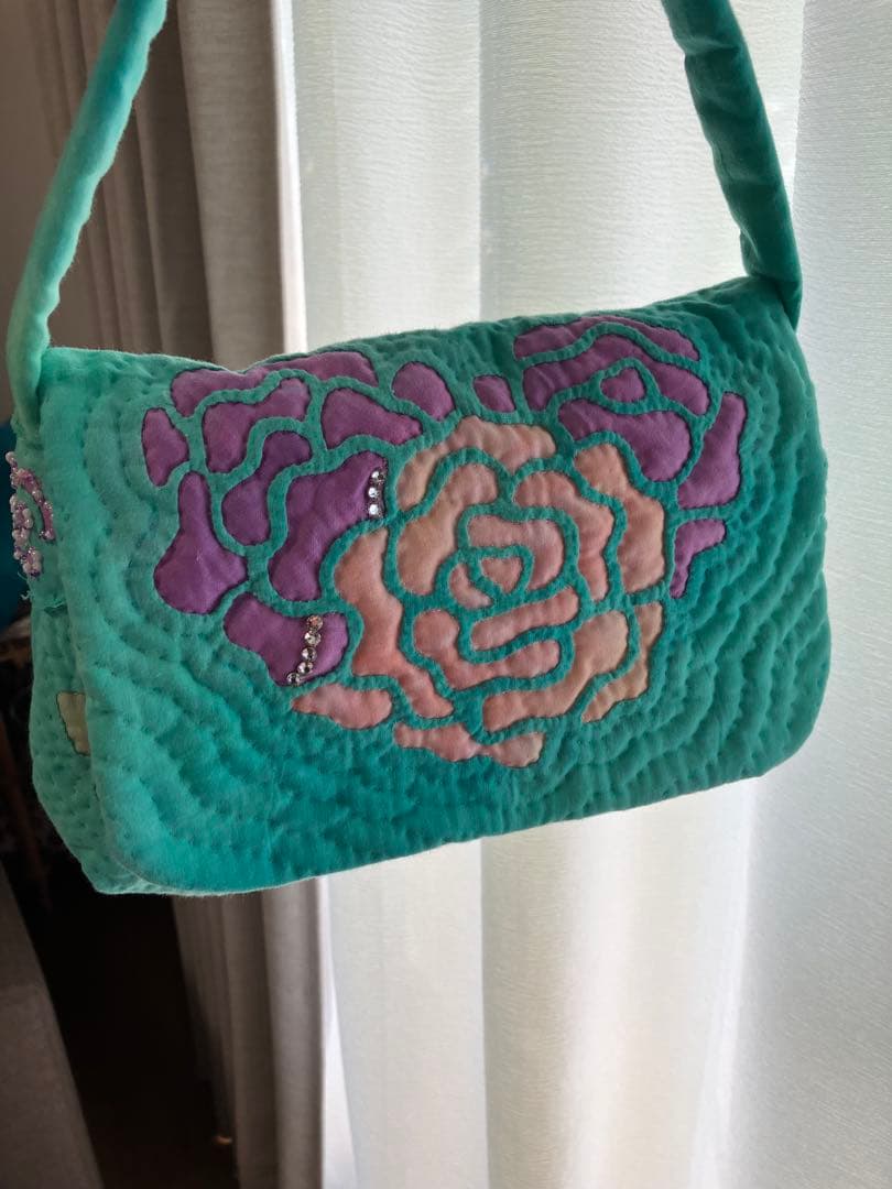 ステンドグラスキルトのバッグ