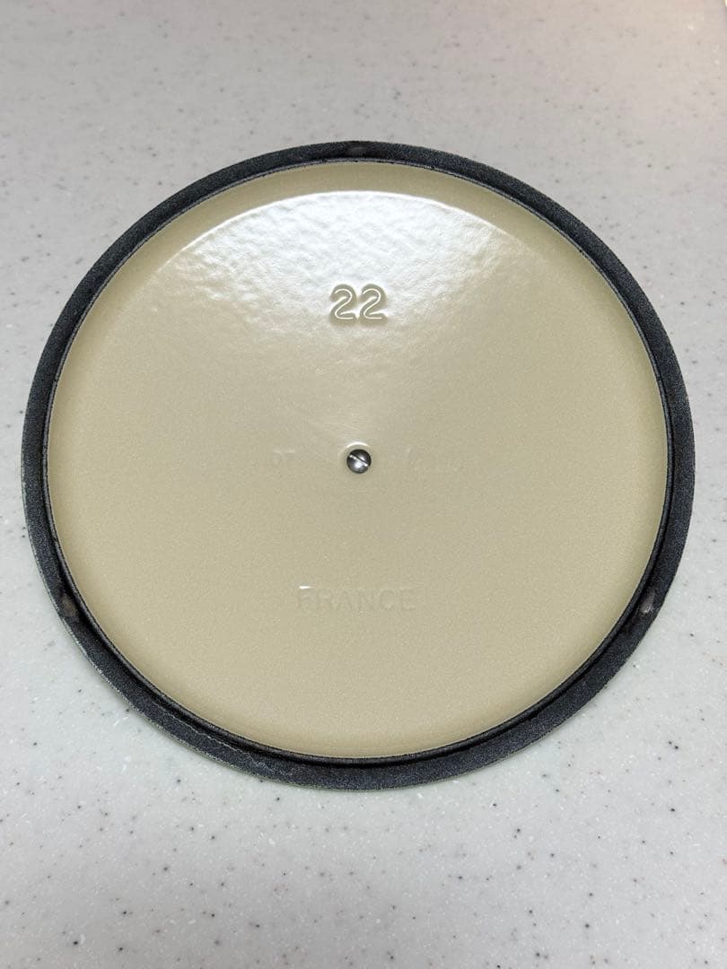 LE CREUSET グリーン 両手鍋 22cm 美品