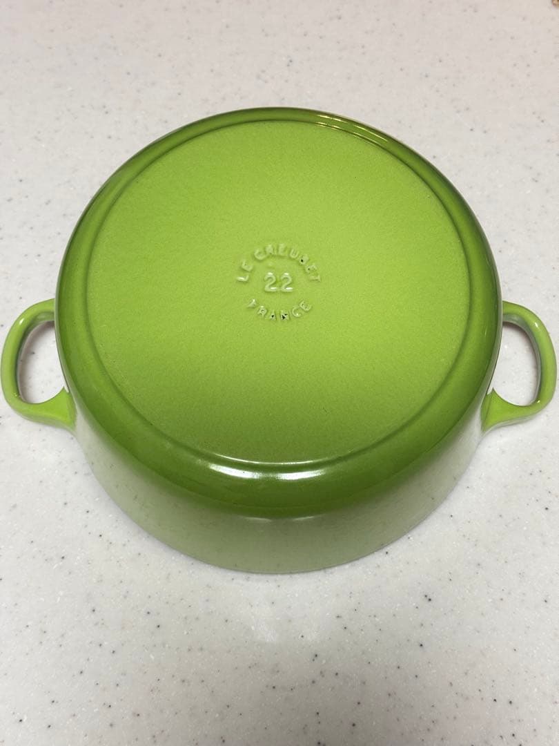LE CREUSET グリーン 両手鍋 22cm 美品