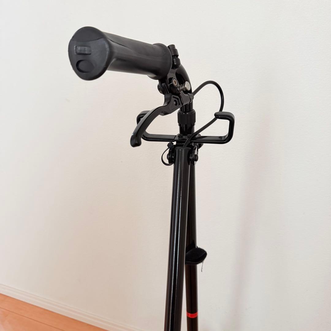 フジホーム ハンドレールステッキII ブラック タイヤ付き杖 歩行器