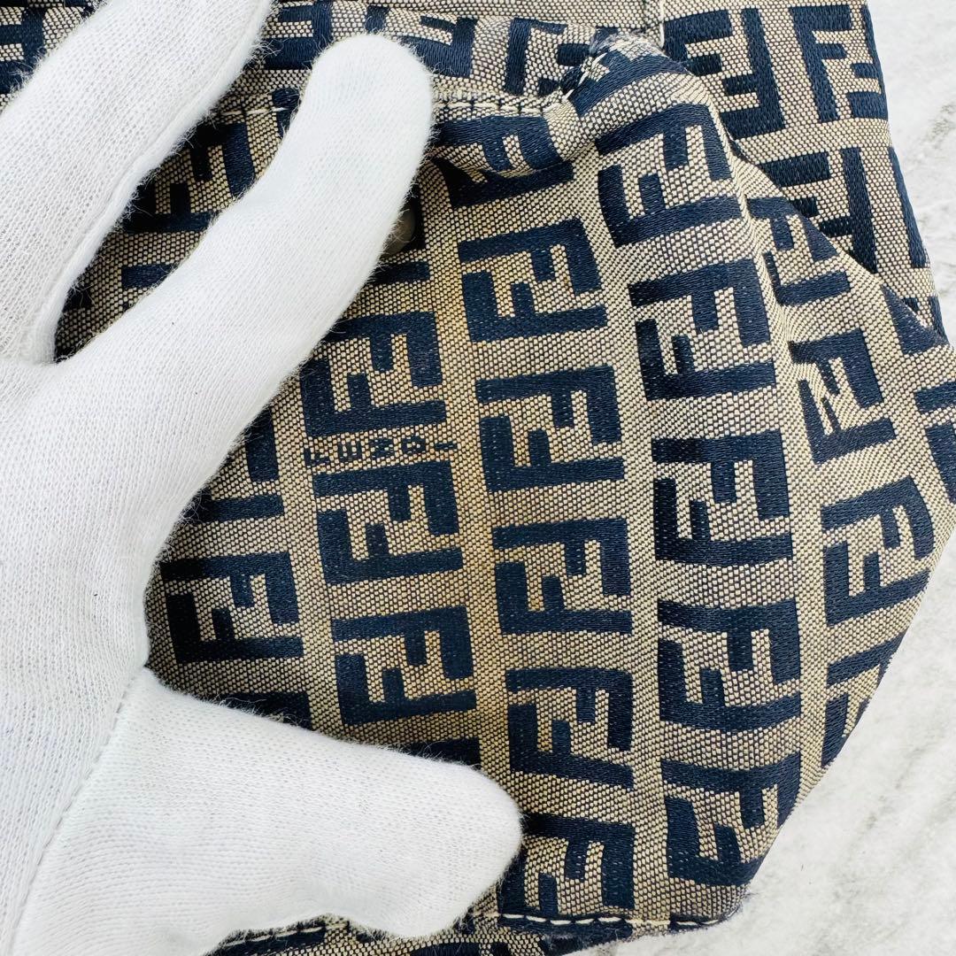 ✨FENDI✨フェンディ✨ズッカ柄✨ヴィンテージ✨ネイビー✨ハンドバッグ✨