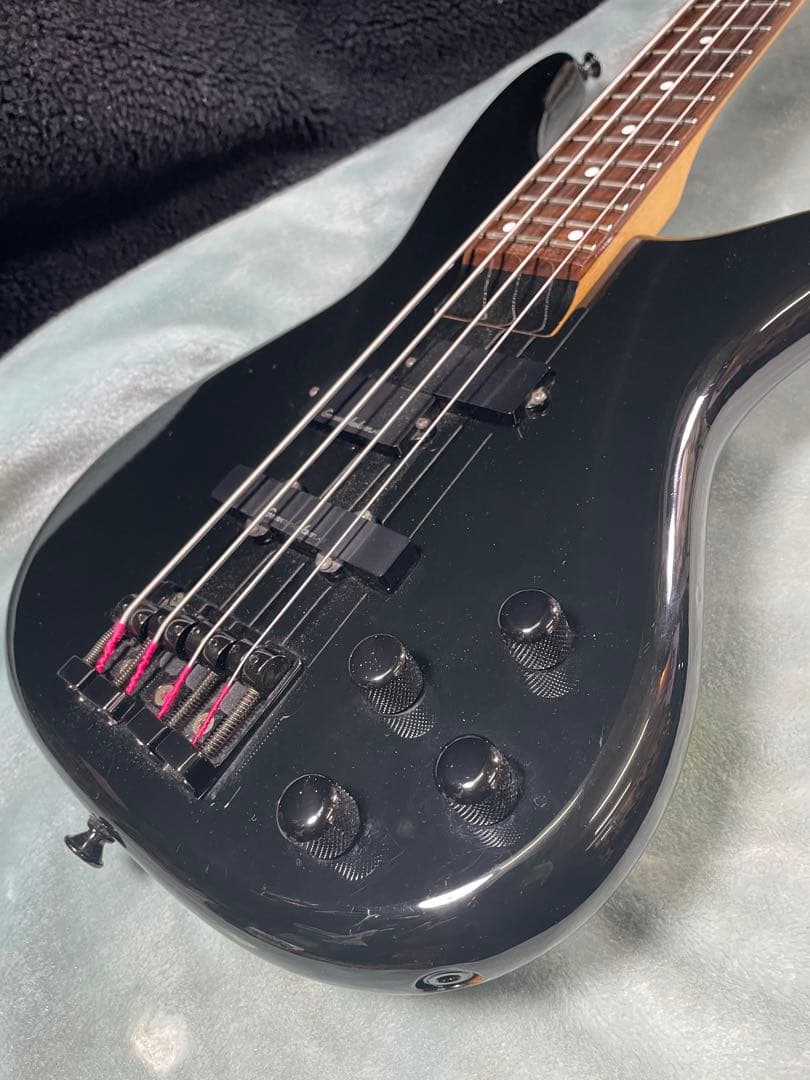 グローバー　ジャクソン　アクティブベース