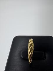 《美品/日本製18金》ゴールド ツイストデザイン リング1.41g 9号