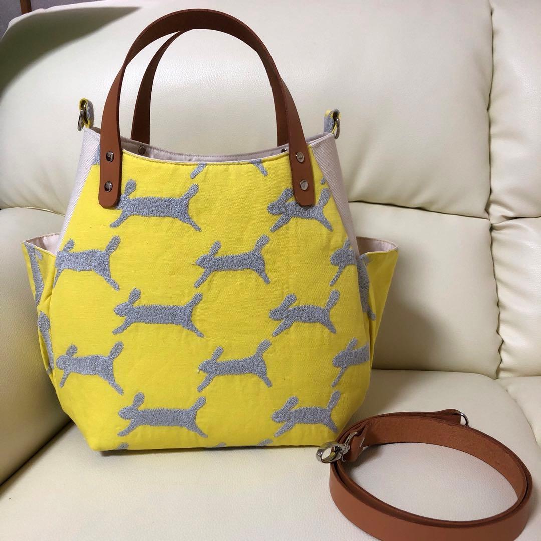 バルーンバッグ（M）ミナペルホネン 《run run run＊イエロー》ヌメ革