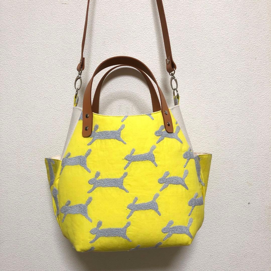 バルーンバッグ（M）ミナペルホネン 《run run run＊イエロー》ヌメ革