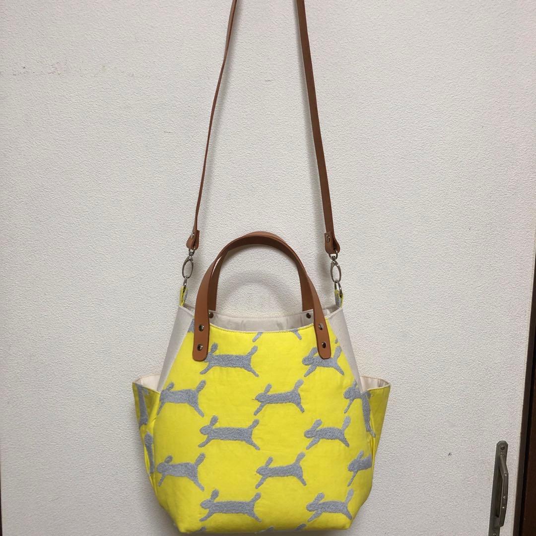バルーンバッグ（M）ミナペルホネン 《run run run＊イエロー》ヌメ革