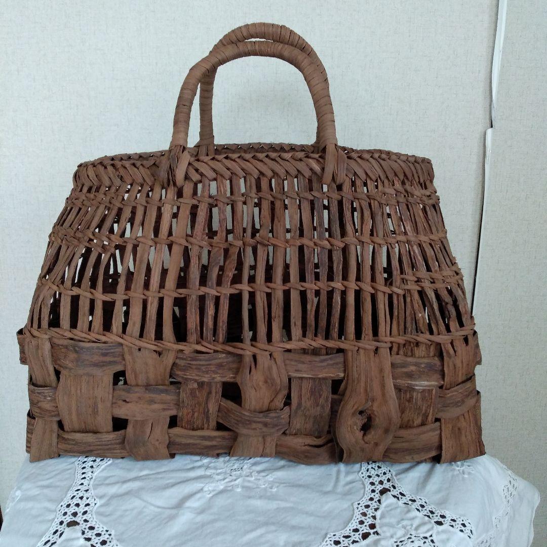 最終お値引き価格～2/15迄✨新品未使用 名工 悠帆 デザイン山葡萄籠バック