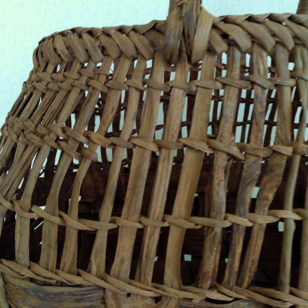 最終お値引き価格～2/15迄✨新品未使用 名工 悠帆 デザイン山葡萄籠バック