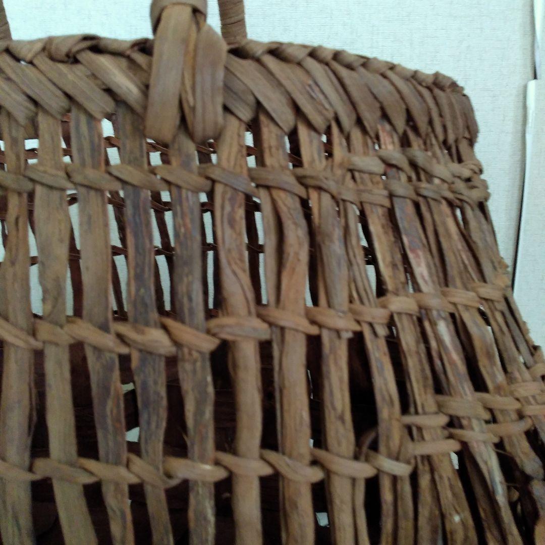 最終お値引き価格～2/15迄✨新品未使用 名工 悠帆 デザイン山葡萄籠バック