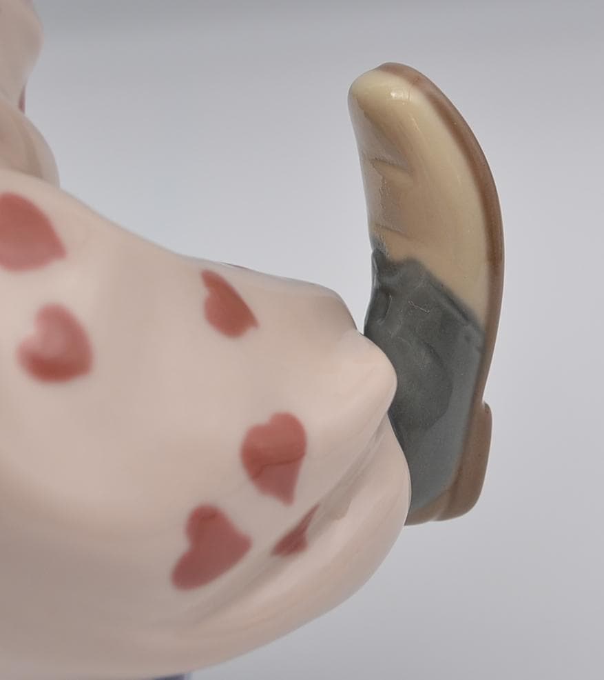 ボールを打つ　＃5813　★リヤドロ　スペイン　ポーセリン　光沢仕上げ　絶版