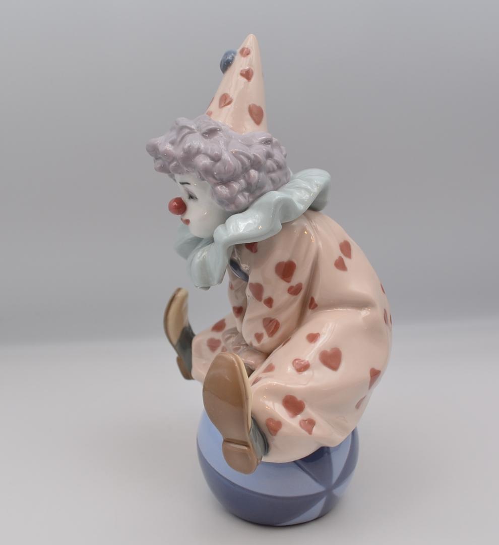 ボールを打つ　＃5813　★リヤドロ　スペイン　ポーセリン　光沢仕上げ　絶版