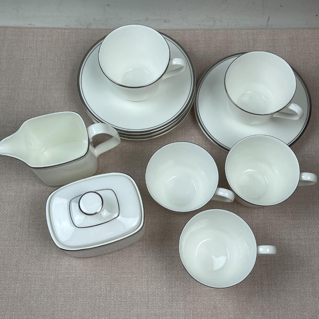 43ロイヤルドルトン Royal Dolton プラチナコンコード ティーセット